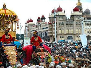 Hindu Festival Celebrated With Bloody Martial Arts