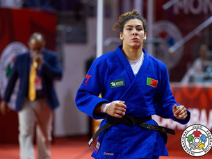 Shocking Upsets Rock Women's Judo Tournament: World Champs Eliminated Early in 2024 Olympics