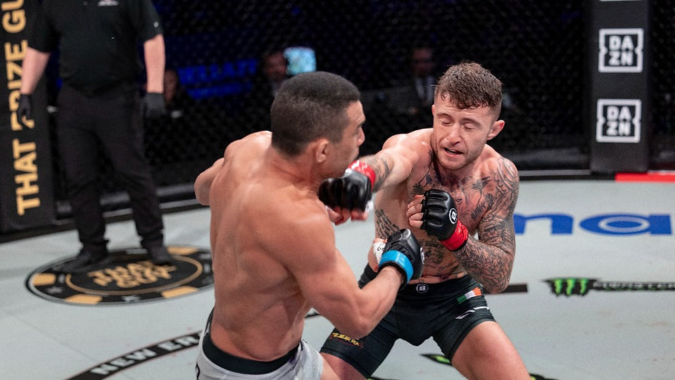Leandro Higo (23-6) took home a unanimous decision victory (29-28 x3) over James Gallagher (12-3) 