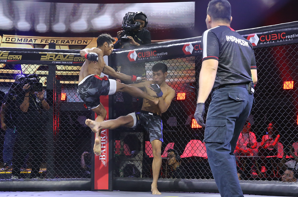 Rizal Zulmi defeats Weerasak Phromsakha via KO/TKO at 0:15 of Round 1