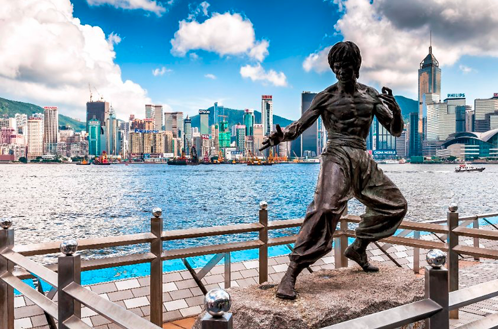 Bruce Lee statue