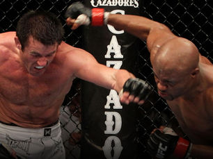 Legendary UFC Battle Between Anderson Silva and Chael Sonnen from UFC 117 to Be Inducted Into UFC Hall of Fame