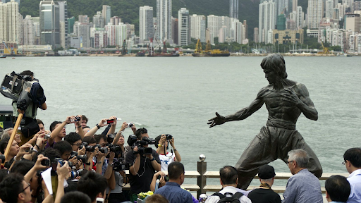 Bruce Lee Statue