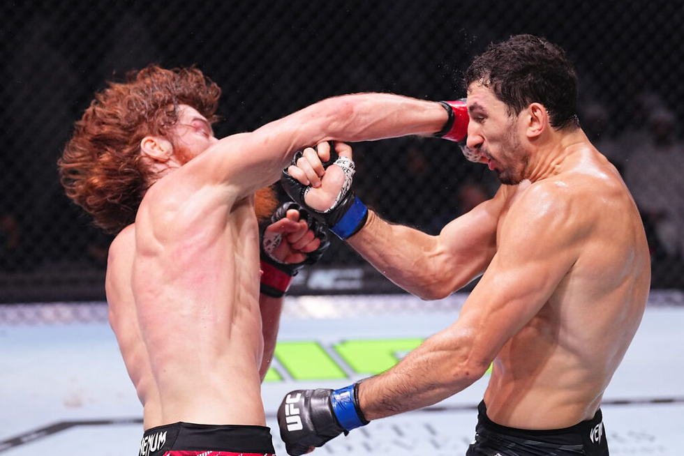 Shara Magomedov’s Double Backfist Against Armen Petrosyan (UFC 301)