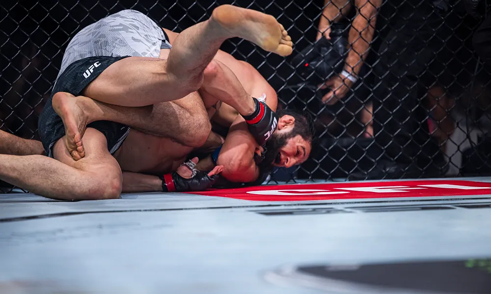 Khamzat Chimaev Submits Robert Whittaker