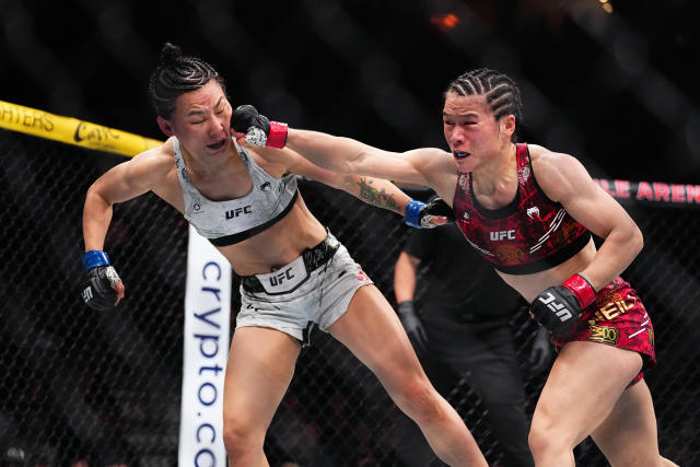 Zhang Weili vs. Yan Xiaonan