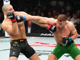 UFC 312: Du Plessis vs. Strickland 2 – Full Recap & Highlights from Sydney!